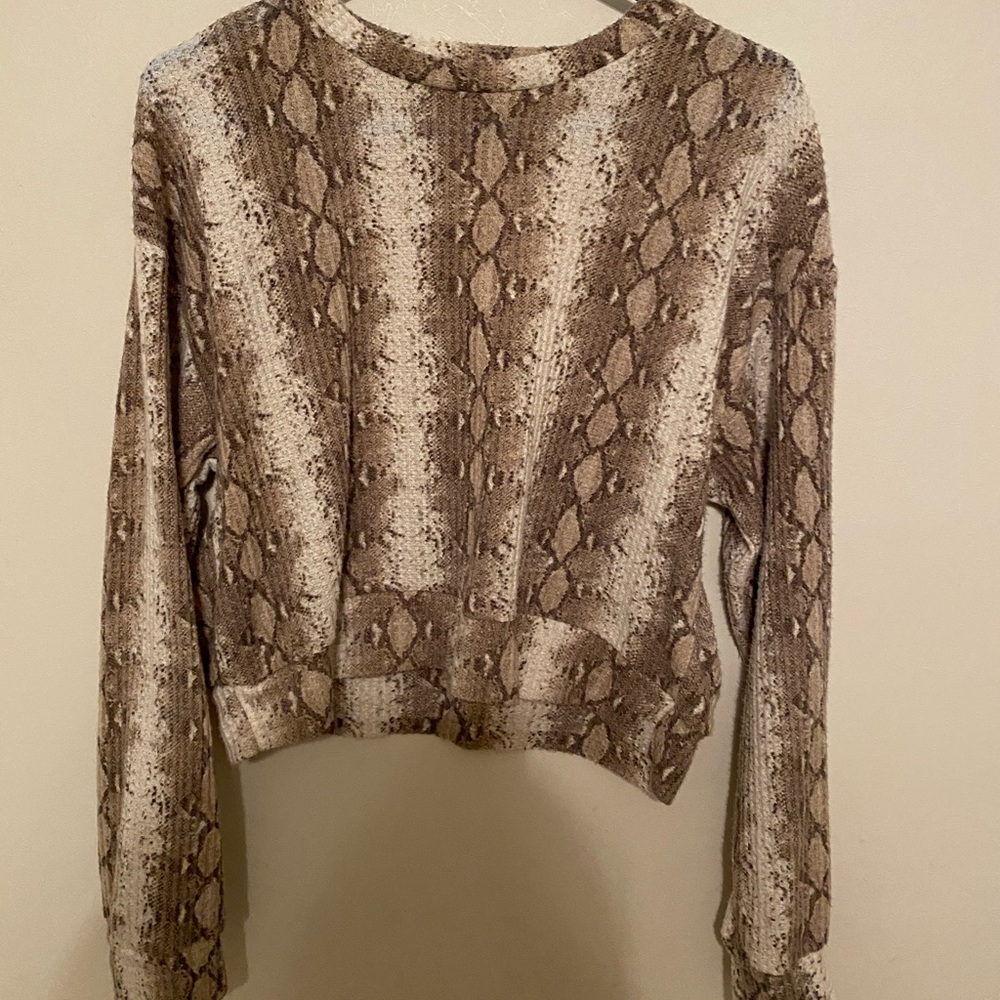 Crop sweater